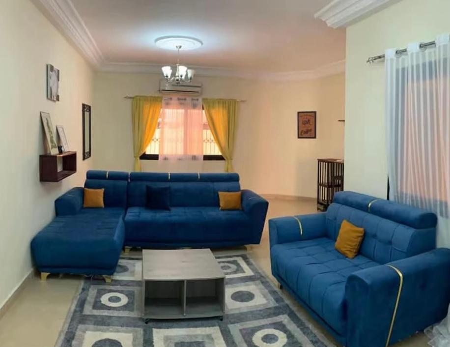 Cosy Dakar